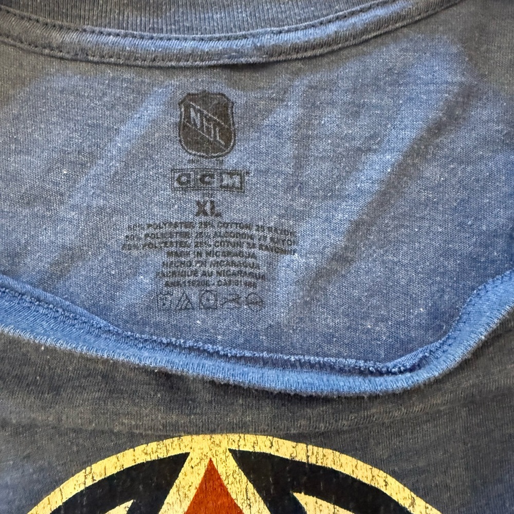 Oilers Connor McDavid Tee Shirt - Picture 4 of 5